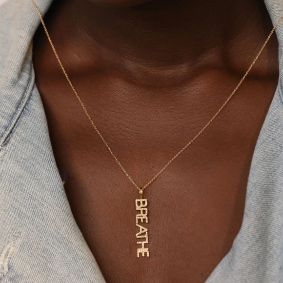Jennifer Zeuner 14k gold Haven BREATHE necklace - Picture 3 of 9